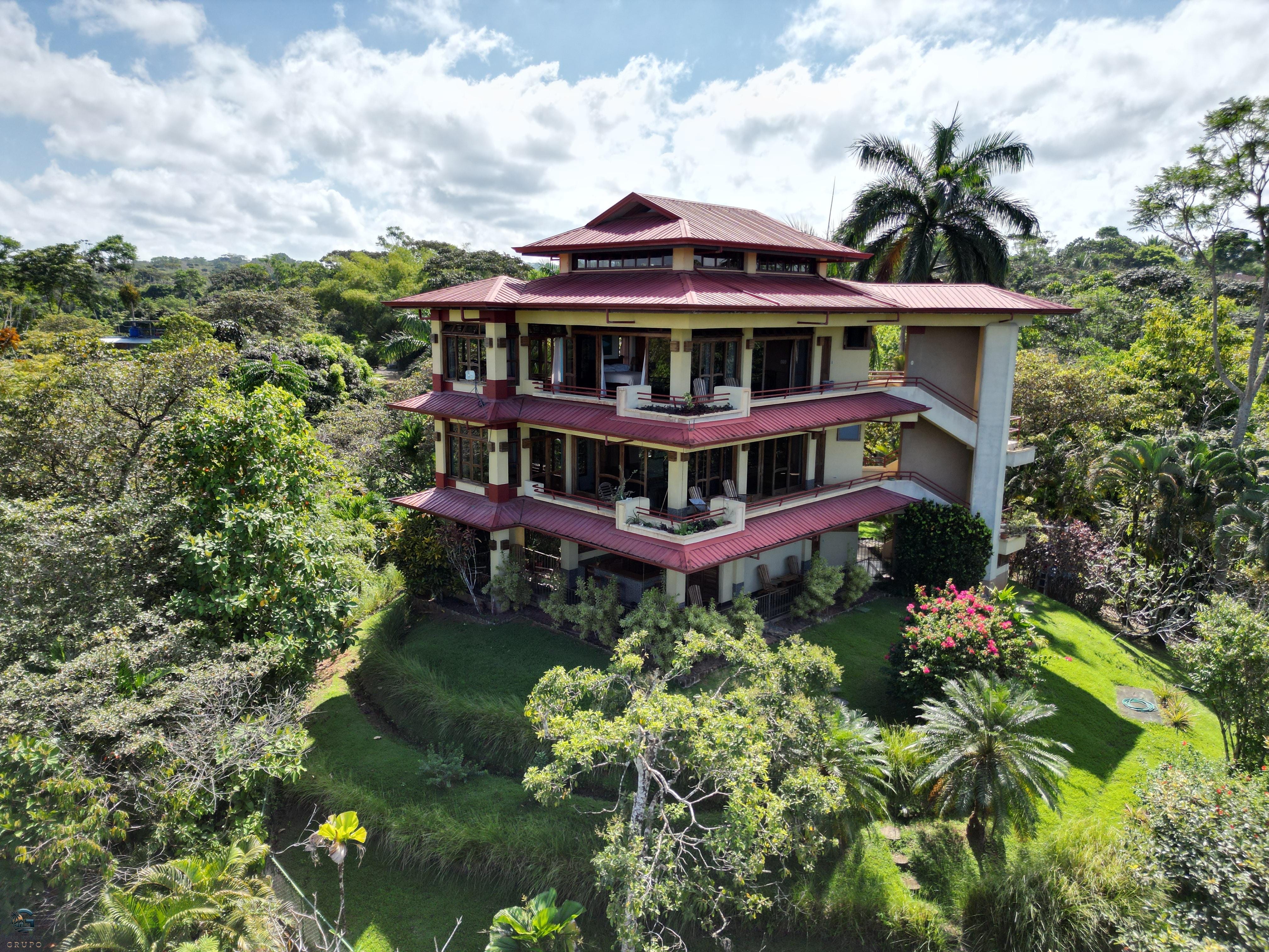 70151CF0-E684-42E3-B101-C48068F2F5FF