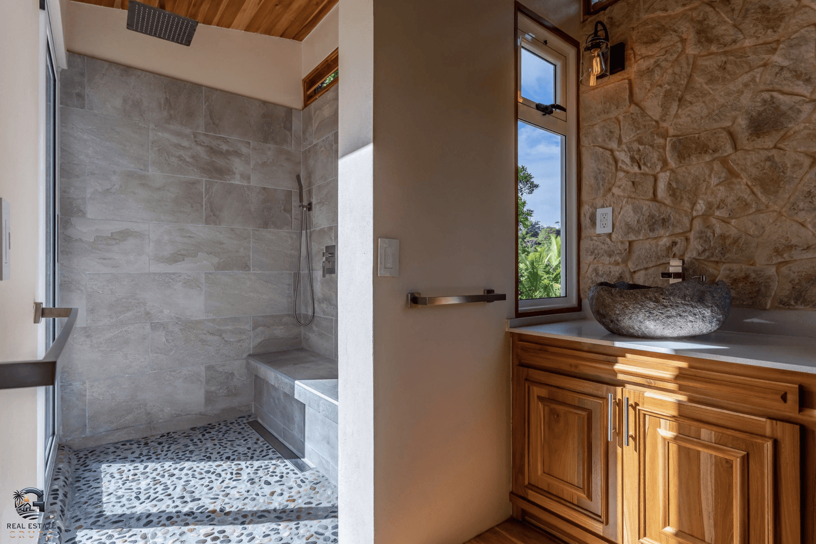 Screenshot 2024-01-28 at 11.04.01