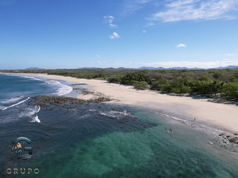 0E0302C5-D834-4DF0-B8A5-54BFF250148A