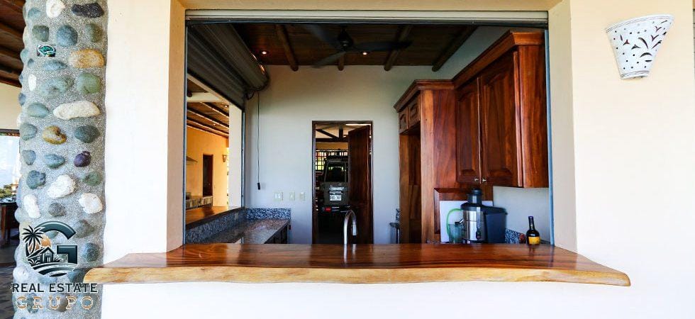 Luxury-Escaleras-Estate-106-1-980x450