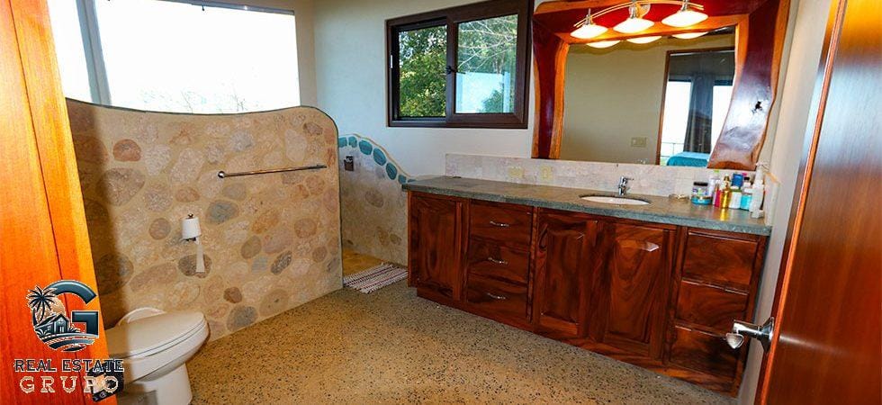 Luxury-Escaleras-Estate-54-980x450