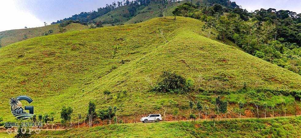 Paradise-Mountain-San-Isidro-8-980x450