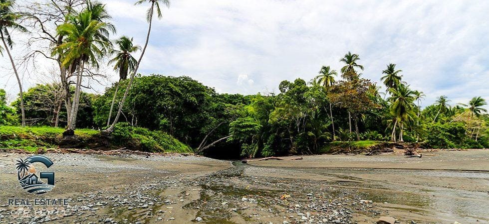 Pavones-Development-Beachfront-50-980x450