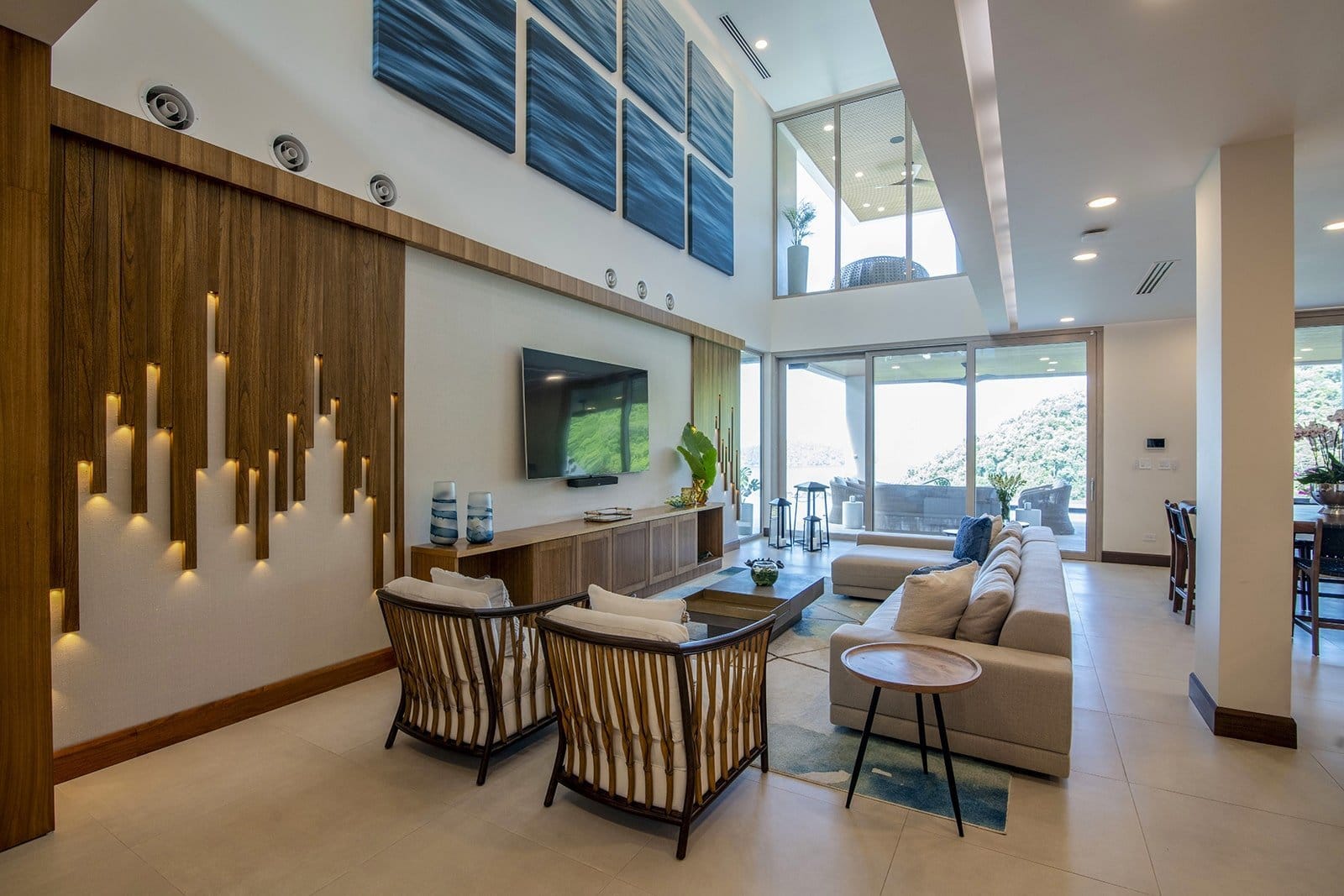 _imm2782_copyweb-min