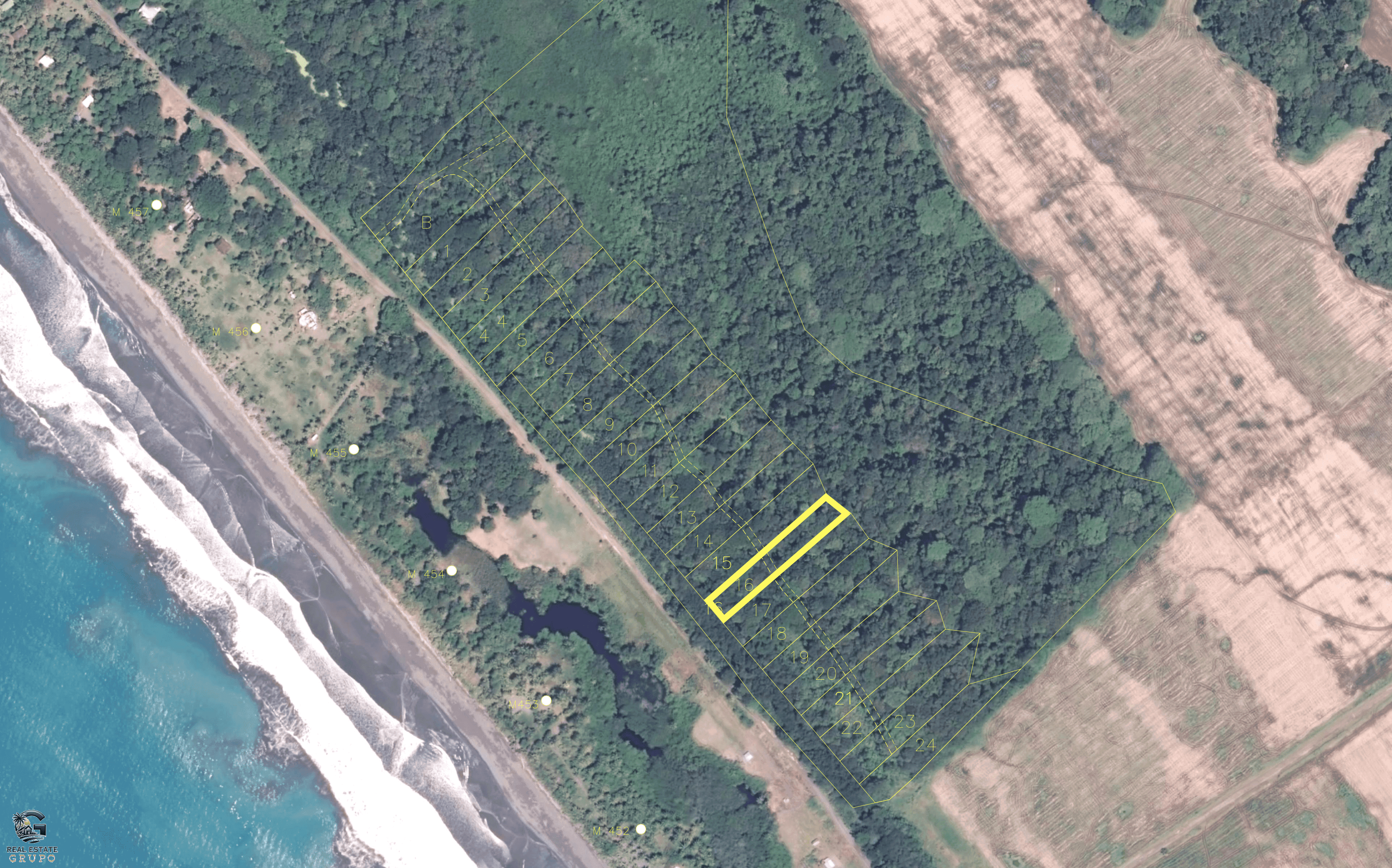 Vista Verde lot map showing all 30 titled lots in Golfito, Costa Rica