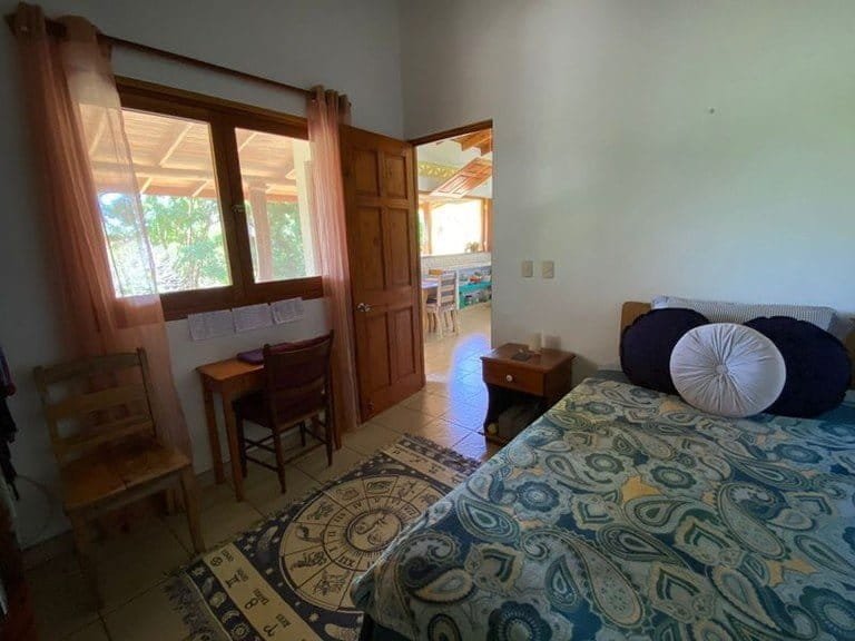 rs2400251_img-31_large