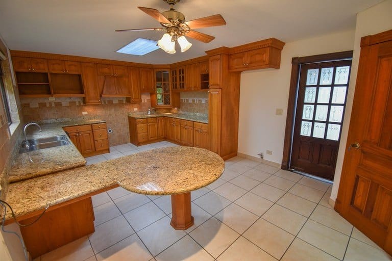 01ca911f80373b7400cde35f6b637597