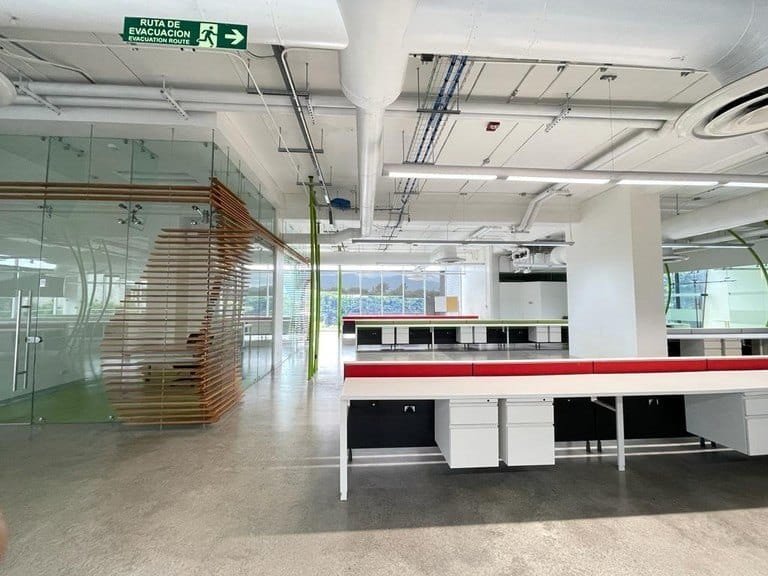 10d183426d2539d13b34e7d54e3a0a94