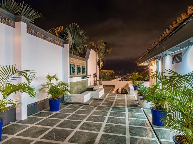 49373374641_ec68b404cd_k