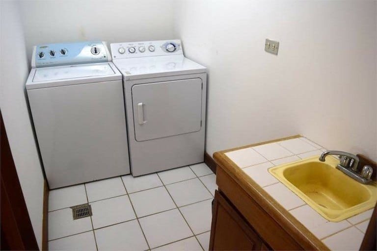 4974f8dfbd18d1e87c7832d197216ae1