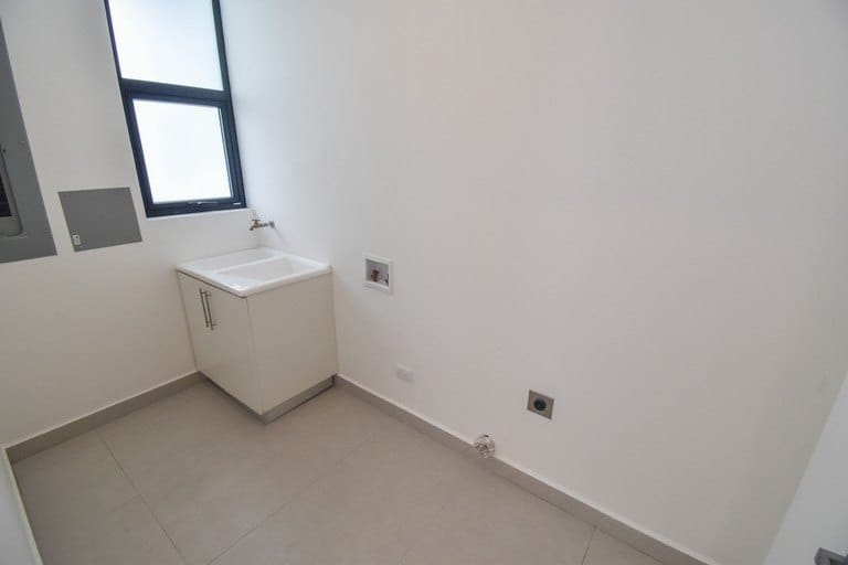 6e9cfd309d12824324e0f967fcb4b235