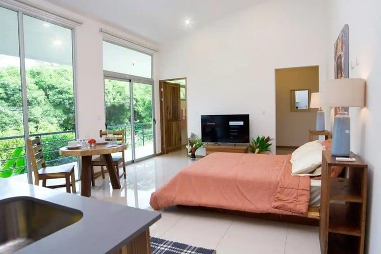 72297c8cc2c96321508a4e59a42aed77