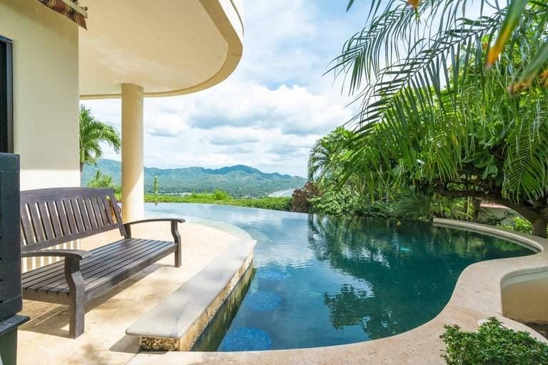 8c58f0a1671dd9cfdb484b93df726f97