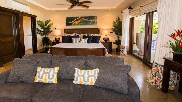 8dbae63e2352d9f752431335ea563eab