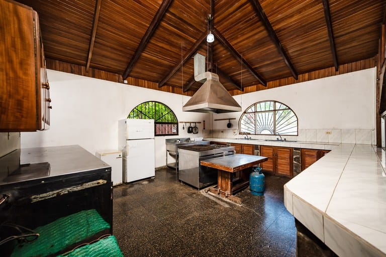 cs2300035_img-17_large