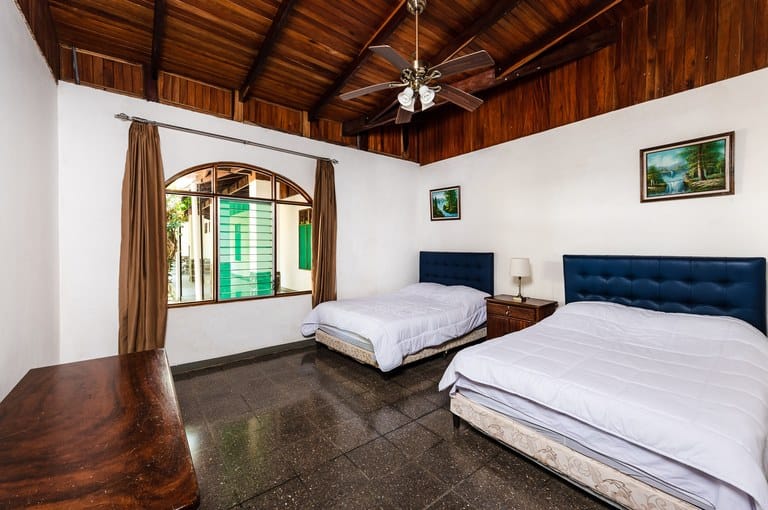 cs2300035_img-18_large