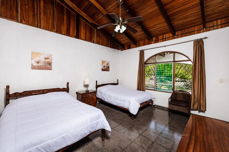 cs2300035_img-19_large