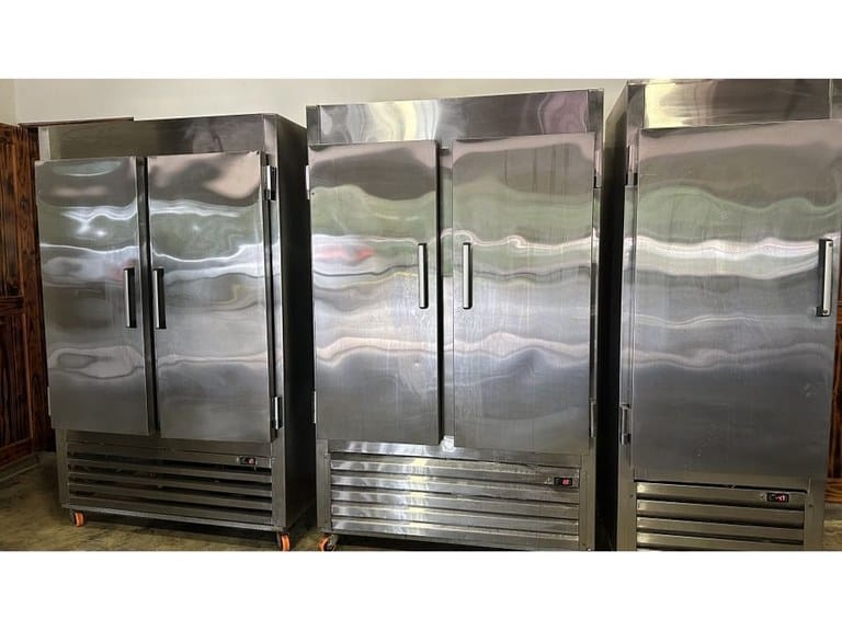 cs2400017_img-10_large