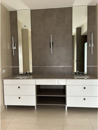 e8ba9eedb0247edae603e9ba21b2a451