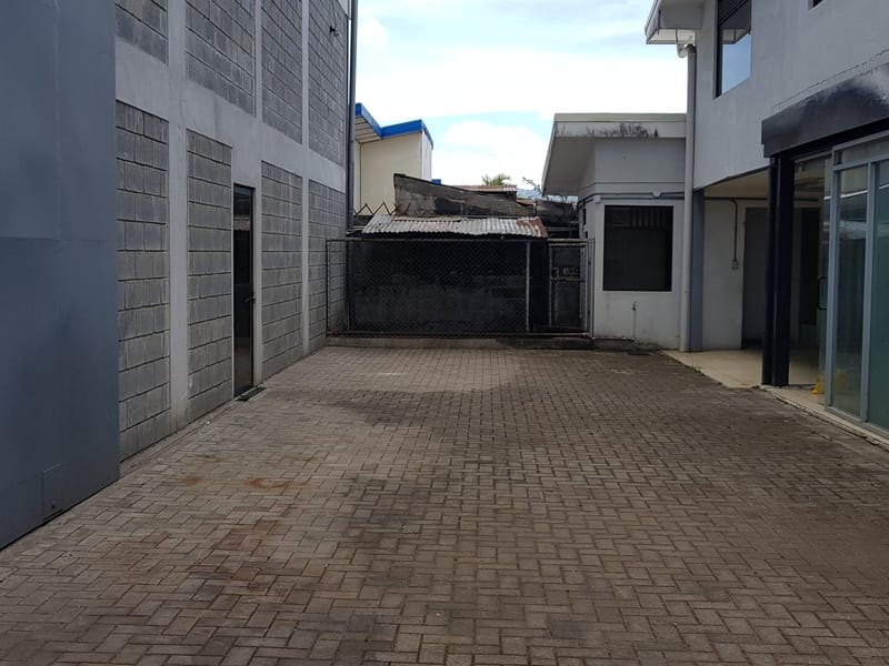 edificio pinares 30 (1)