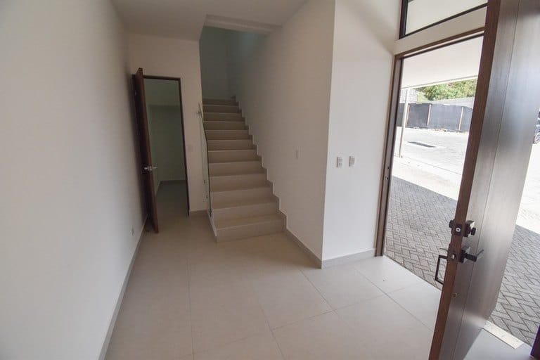 f69a75082f2830785a8eb53220c15054