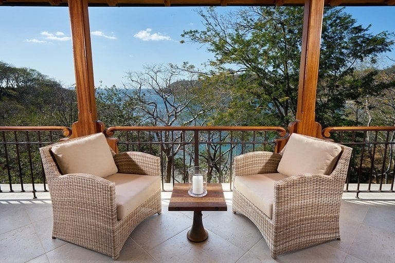 513f07f904f7d209b4a36ffad6e196ec-min