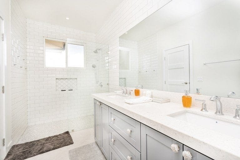 6d9d63f4045552c090ff5d40311ef64e-min