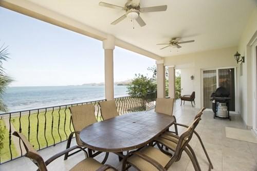 7d3b83a30b8e97689817c062dcb045fc-min