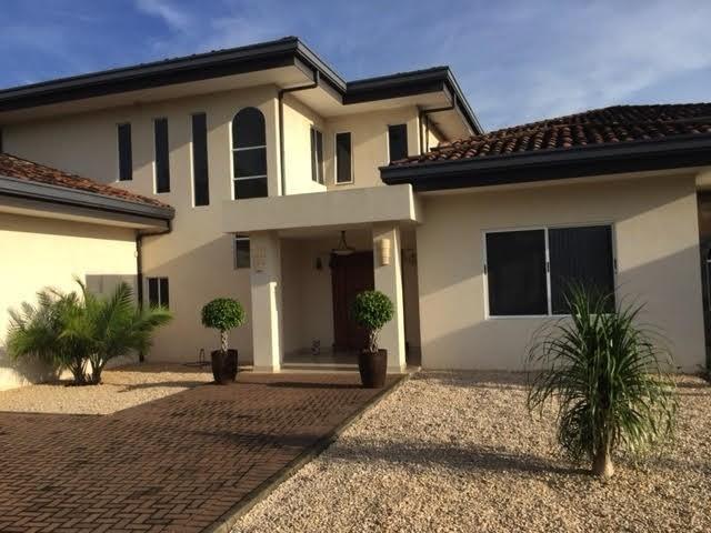 8f3ef5d7ff86eaa0de99beb542910318-min