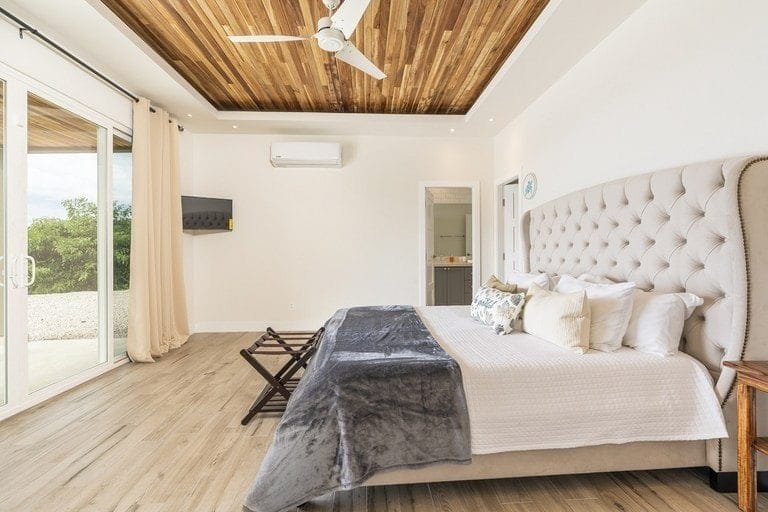 9ce6d2ed567c7bf63f325a176feb871f-min