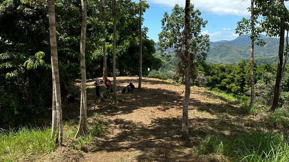 Pura Vida Falls05-min