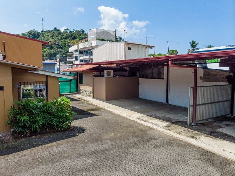 Quepos-Commercial-lot-17