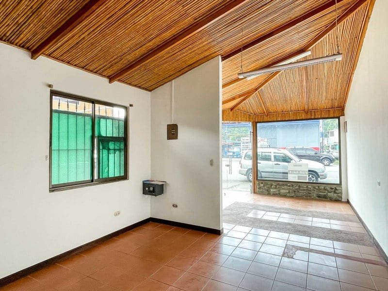 Quepos-Commercial-lot-19