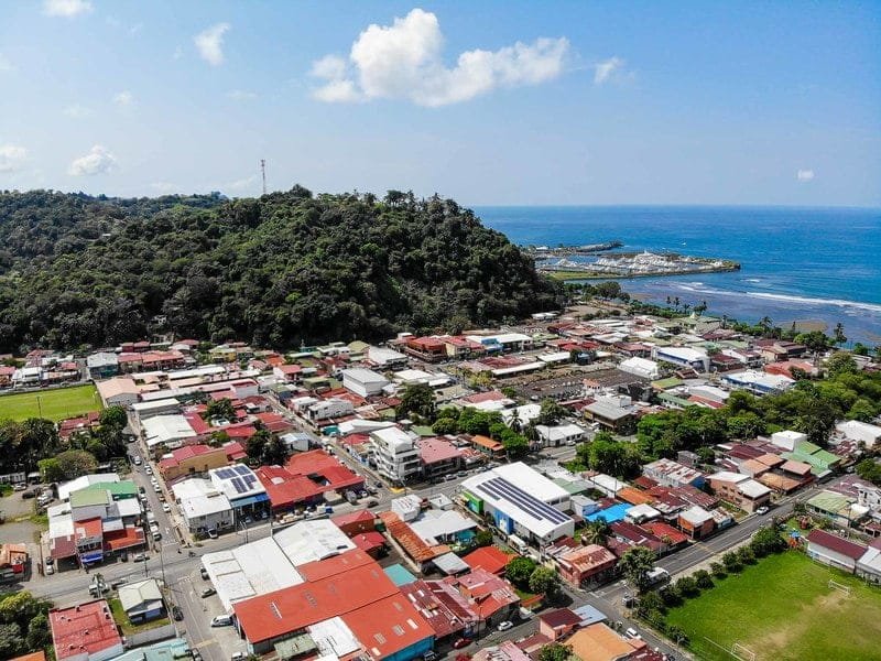 Quepos-Commercial-lot-7