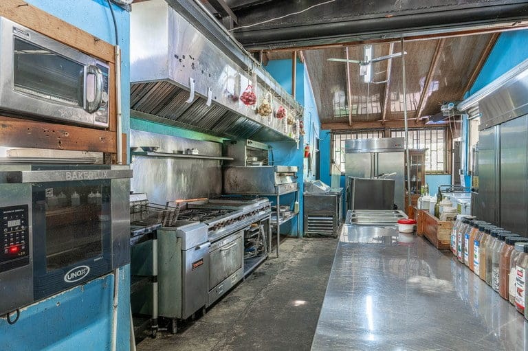 cs2300018_img-23_large