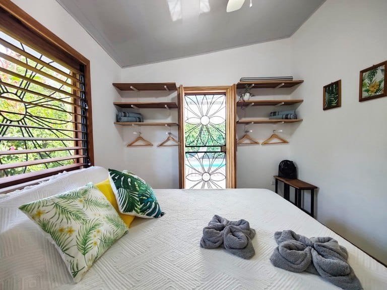 4b10d373384ed2405419245530d35636