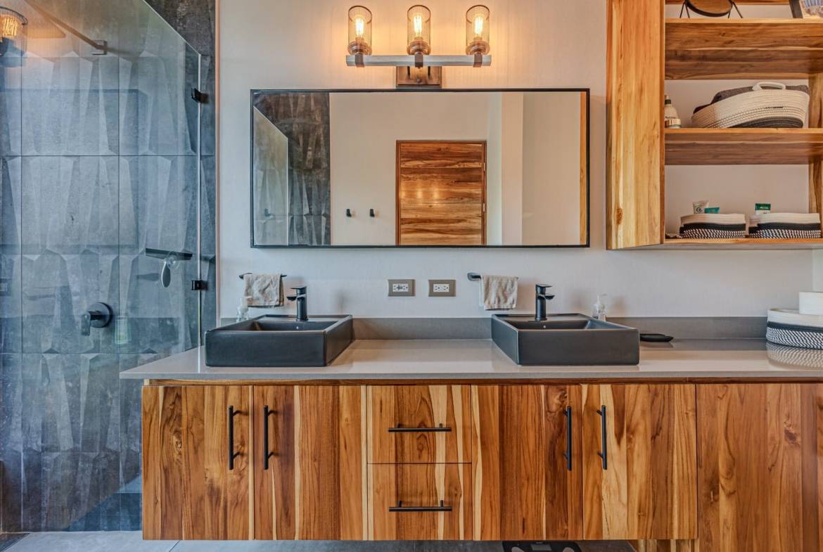 Ocean view home in Ojochal