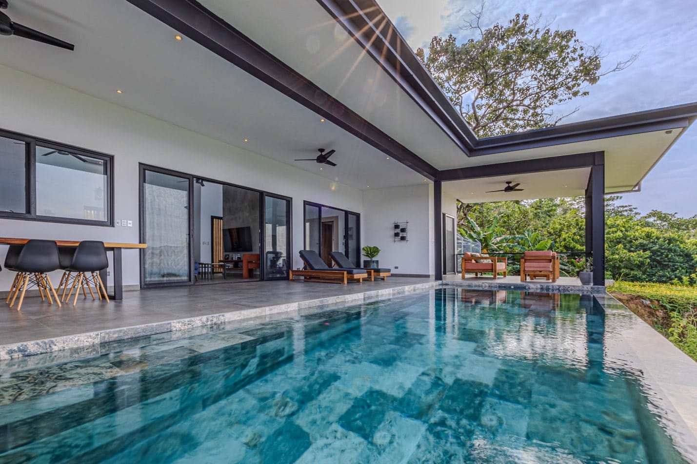 Ocean view home in Ojochal