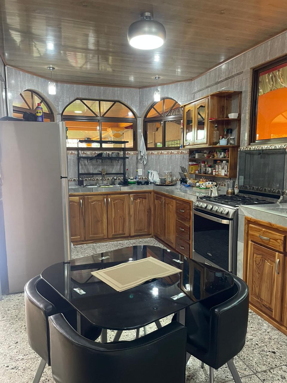 2ab539af-5dce-4c9f-a681-bb4f3182291e-min