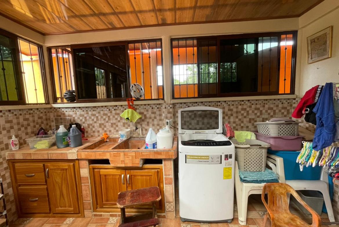 97f4ec44-e652-469a-83de-aab26eb17195-min