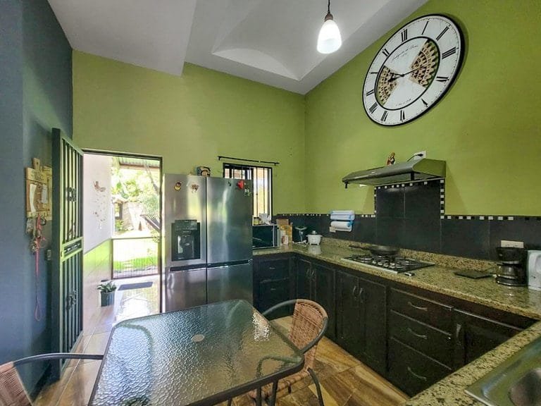 rs2400732_img-8_large-min