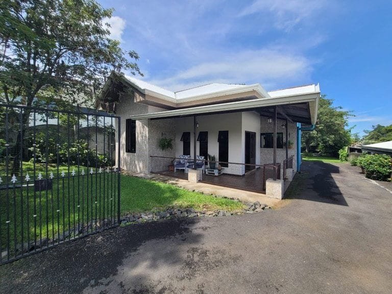 rs2400732_img_large-min