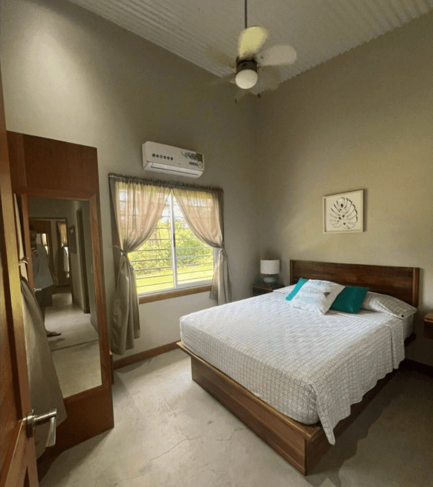 La Hierba Pavones For Sale