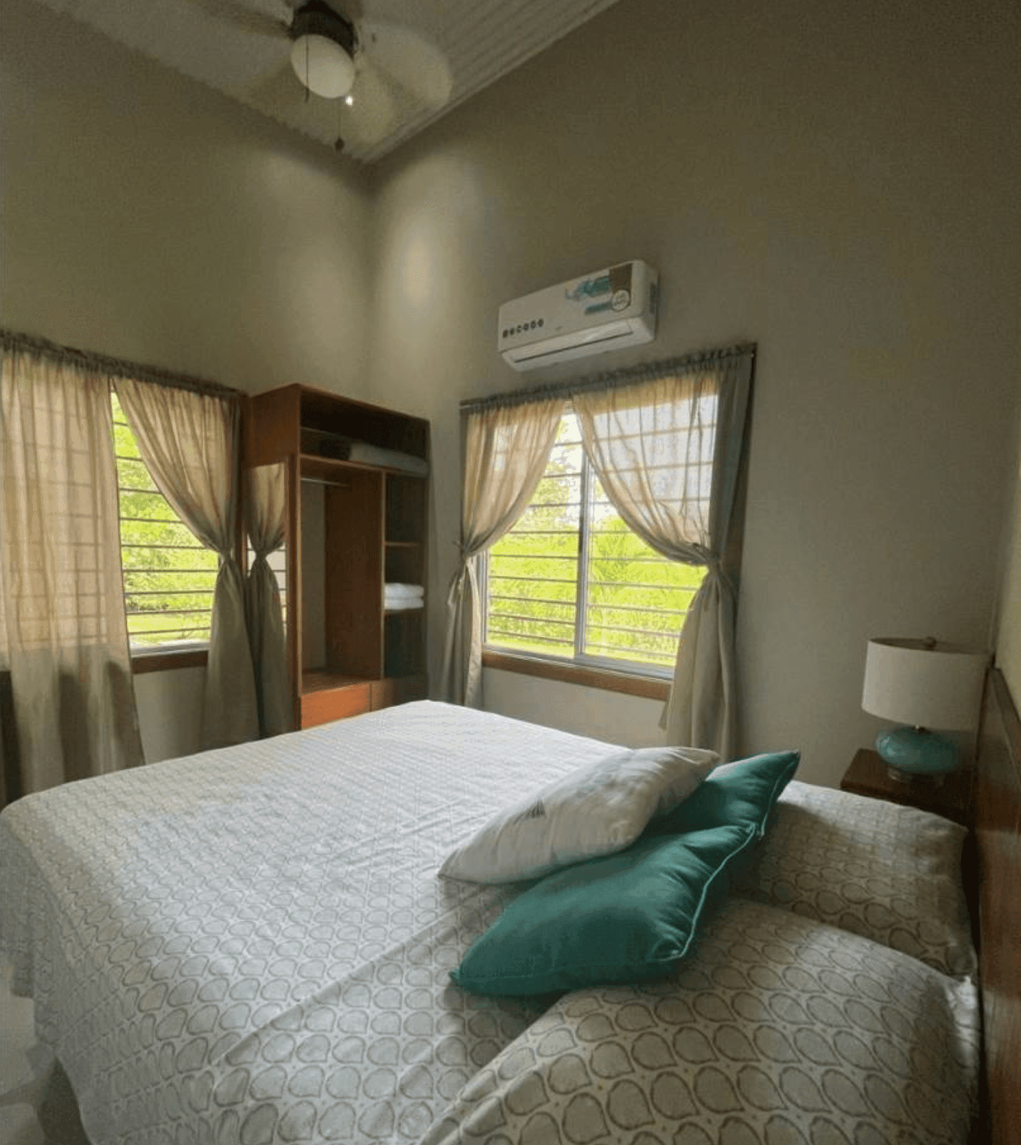 La Hierba Pavones For Sale