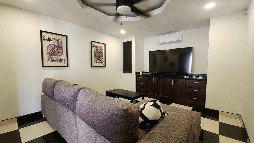 Ocean View Property in Playa Dominical