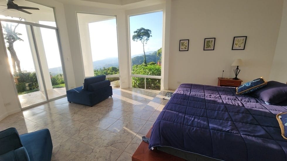 Ocean View Property in Playa Dominical