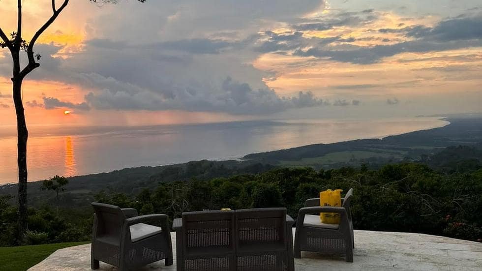 Ocean View Property in Playa Dominical