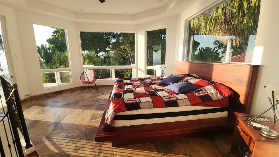 Ocean View Property in Playa Dominical