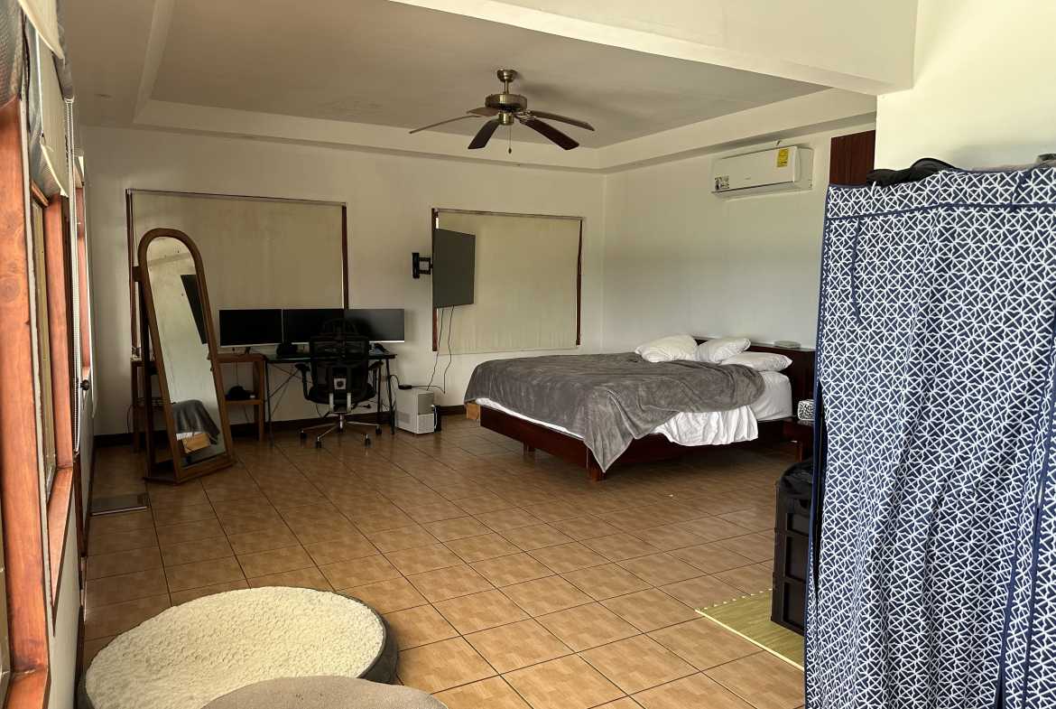 Ocean View property in Santa Teresa