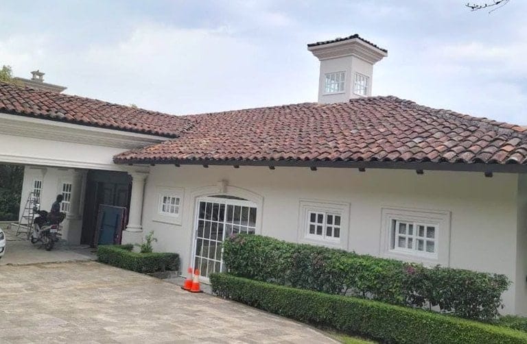 rs2400609_img-4_large-min